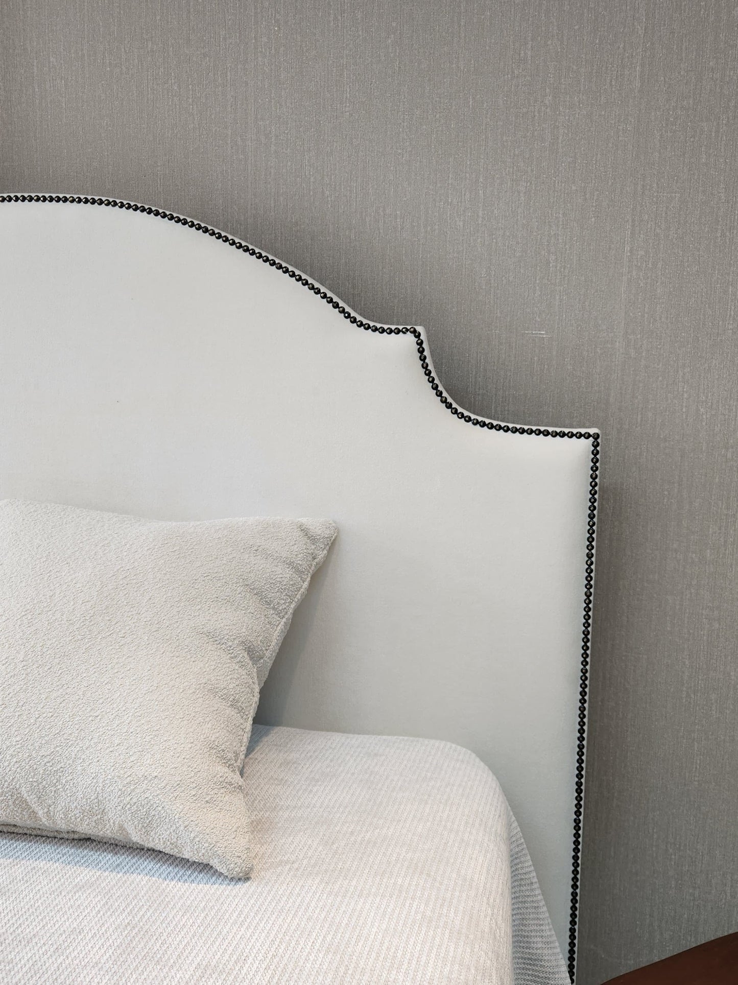 ESTHER - Queen - Prateada
